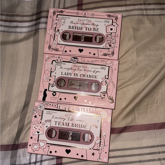 P.louise eyeshadow bundle - Picture 2 of 8